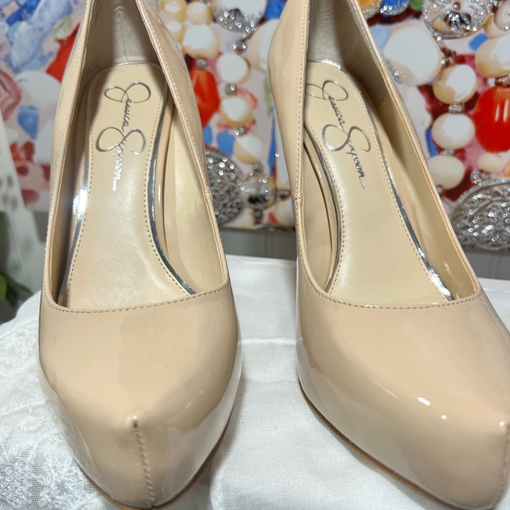 NWT Jessica Simpson, the Parisah Platform Pumps